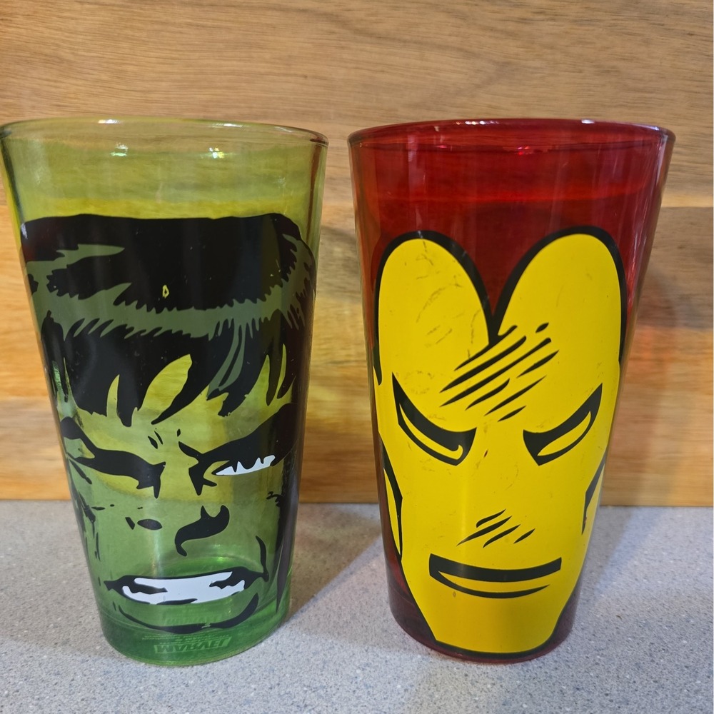 Vintage Marvel Ironman Hulk 16 oz Glass Drinking Glass Tumblers Highball Pint